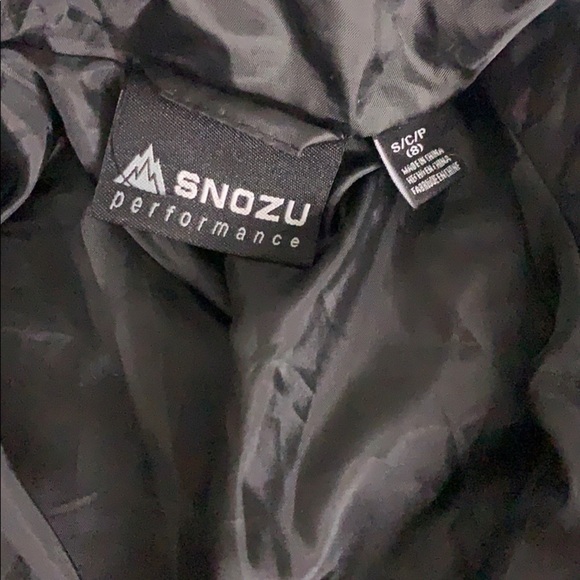Snozu performance Quilted Black Puffer Zip up Jacket small boy - Picture 3 of 8